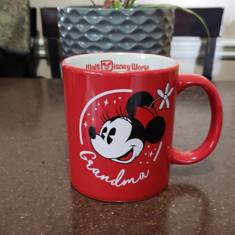 Disney Parks Disneyland Resort Minnie Mouse Grandma Red Mug New
